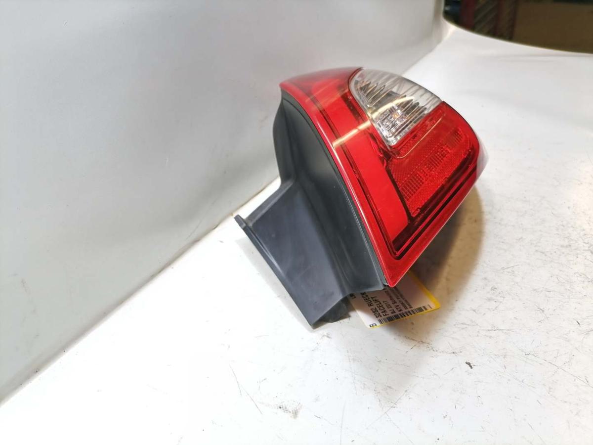 Peugeot 308SW 2 original R&uuml;cklicht R&uuml;ckleuchte Schlussleuchte rechts Kombi Facelift Bj.2017